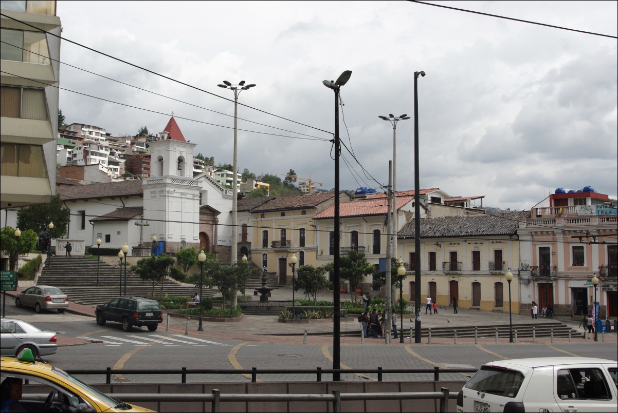 00640 00640 Quito
