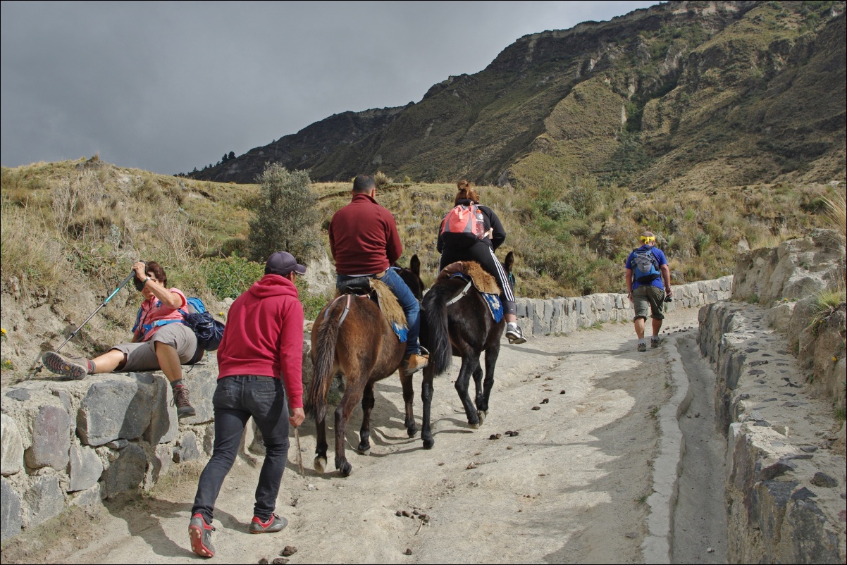 03460 03460 Quilotoa
