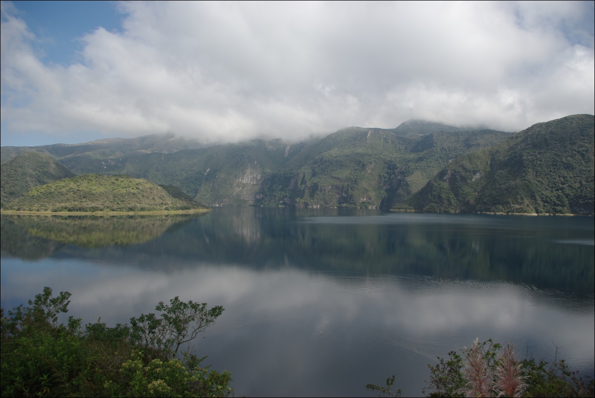 13570 13570 Otavalo, Laguna Cuicocha