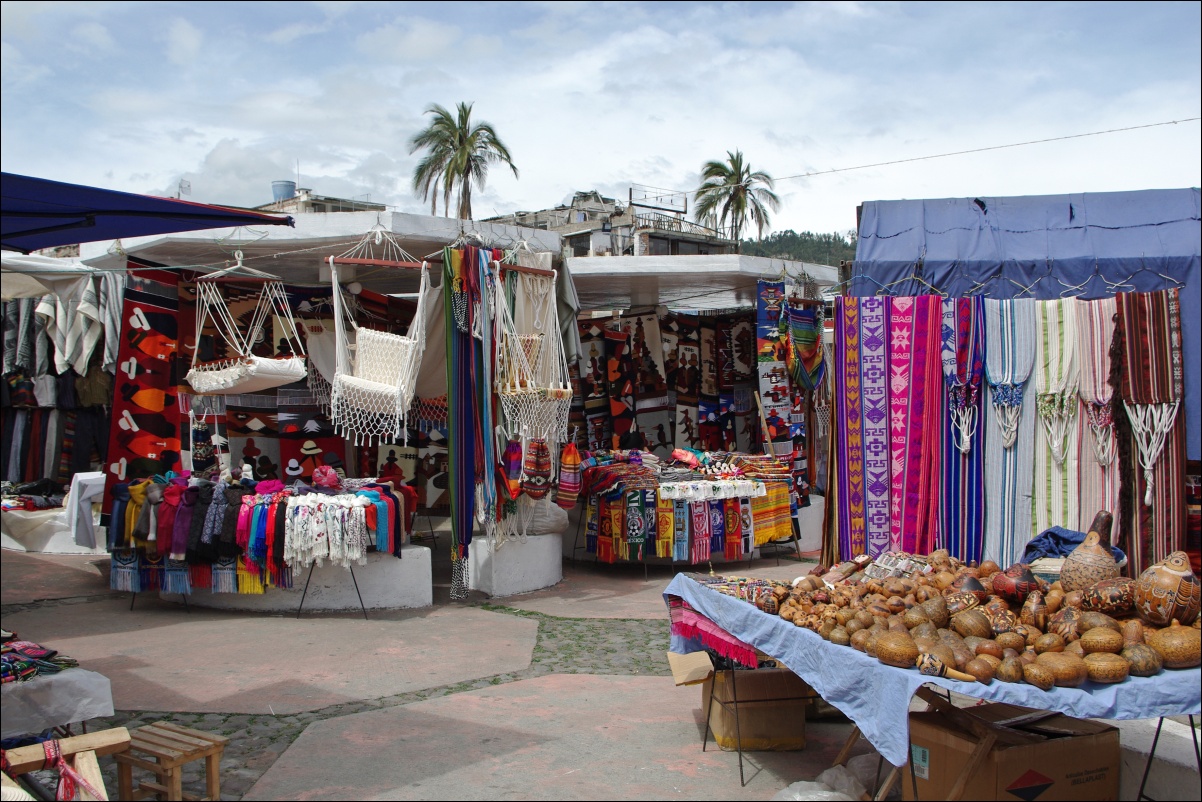 15580 15580 Otavalo