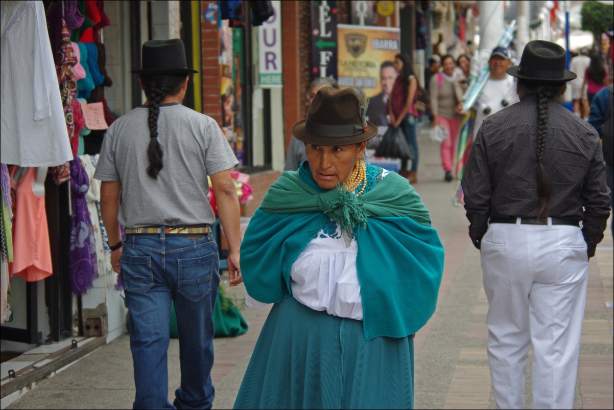 15750 15750 Otavalo