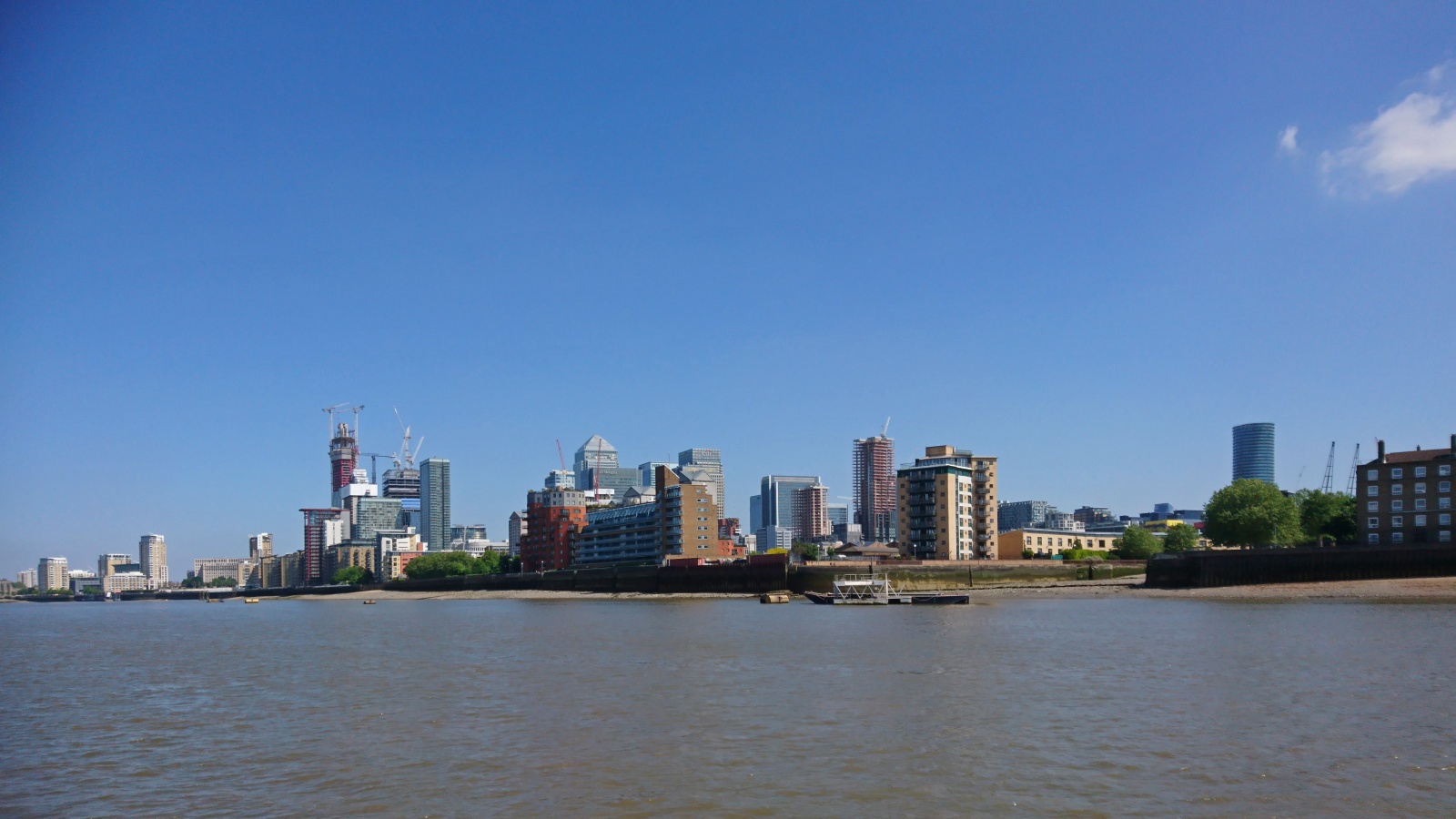 0270 MH London - plavba po řece Temži