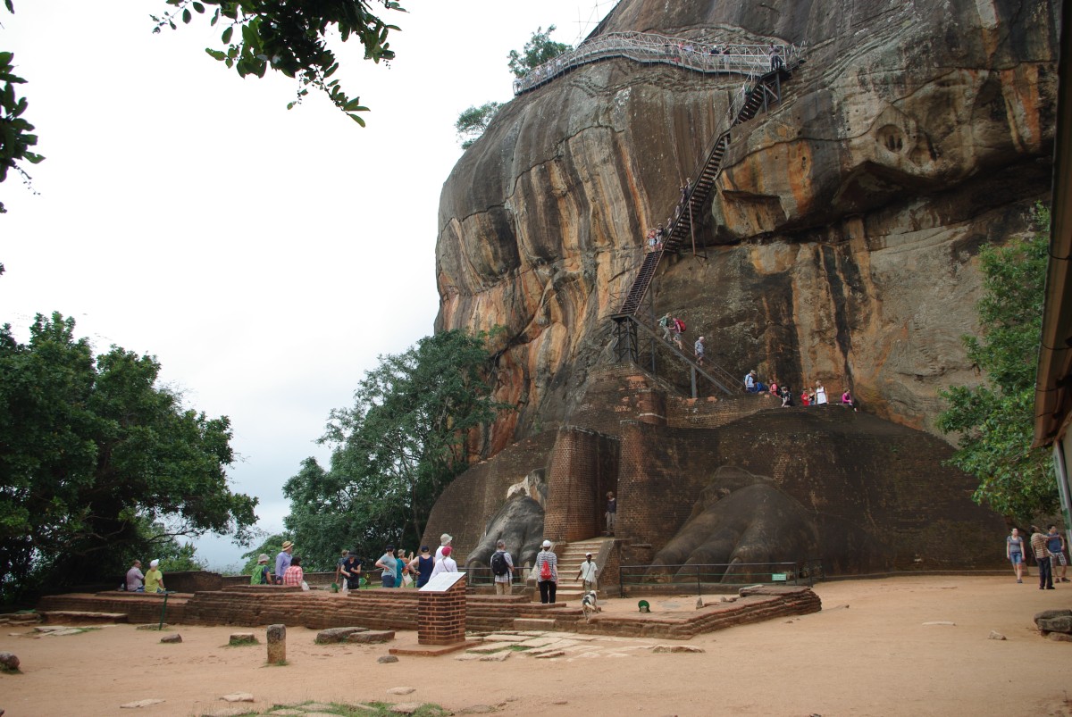 02380 0241 Sigiriya