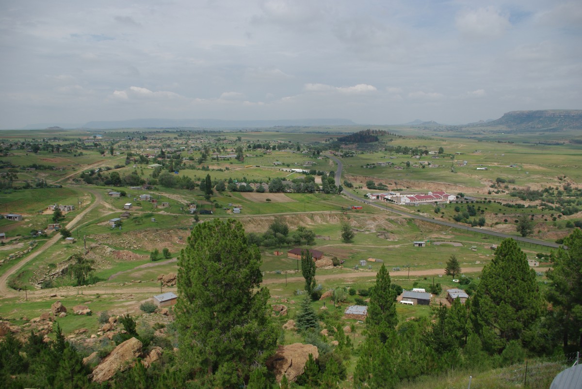 13910 200207_022 Thaba Bosiu